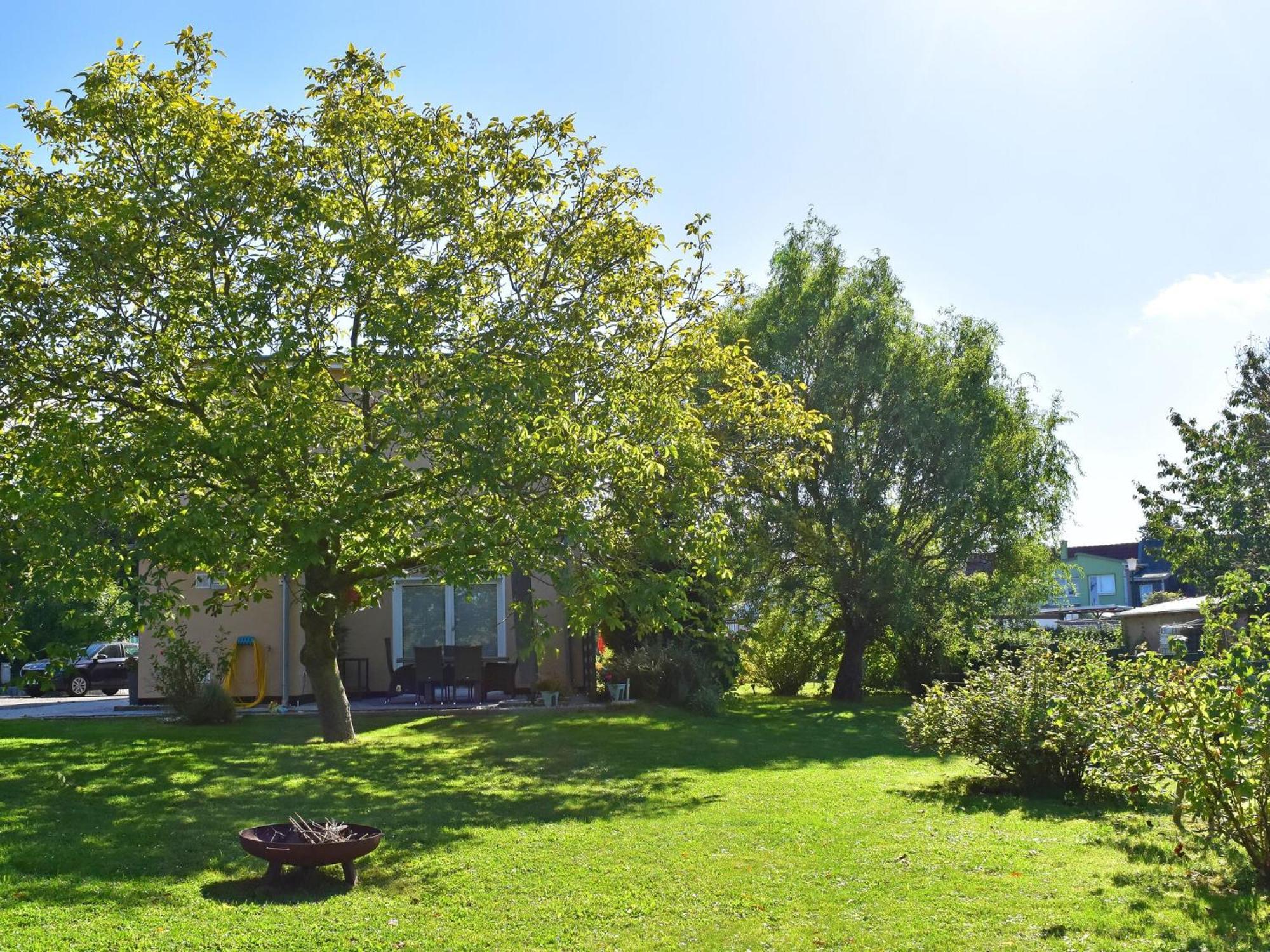 Family Holiday Home Near The Beach With Large Garden Kröpelin Exterior foto